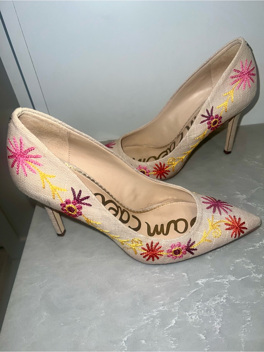 Gorgeous embroidered linen pumps from Sam Edelman-GREAT DEAL!🌟 - Picture 3 of 10